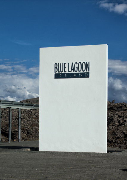 Blue Lagoon Island - Sven Michalczak